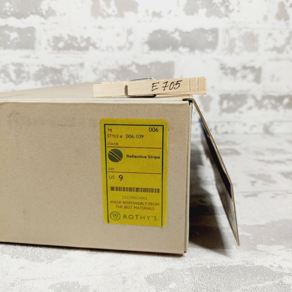 New Rothy’s Original Blue Knit Round Toe Slip On Reflector Sneaker E705 - Picture 9 of 9